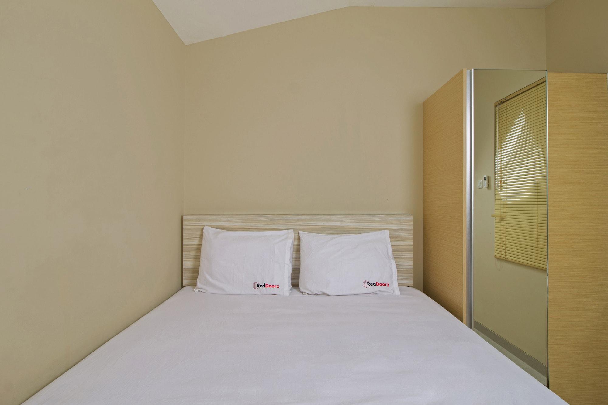 Reddoorz Plus @ Setiabudi Tengah Cakarta Dış mekan fotoğraf
