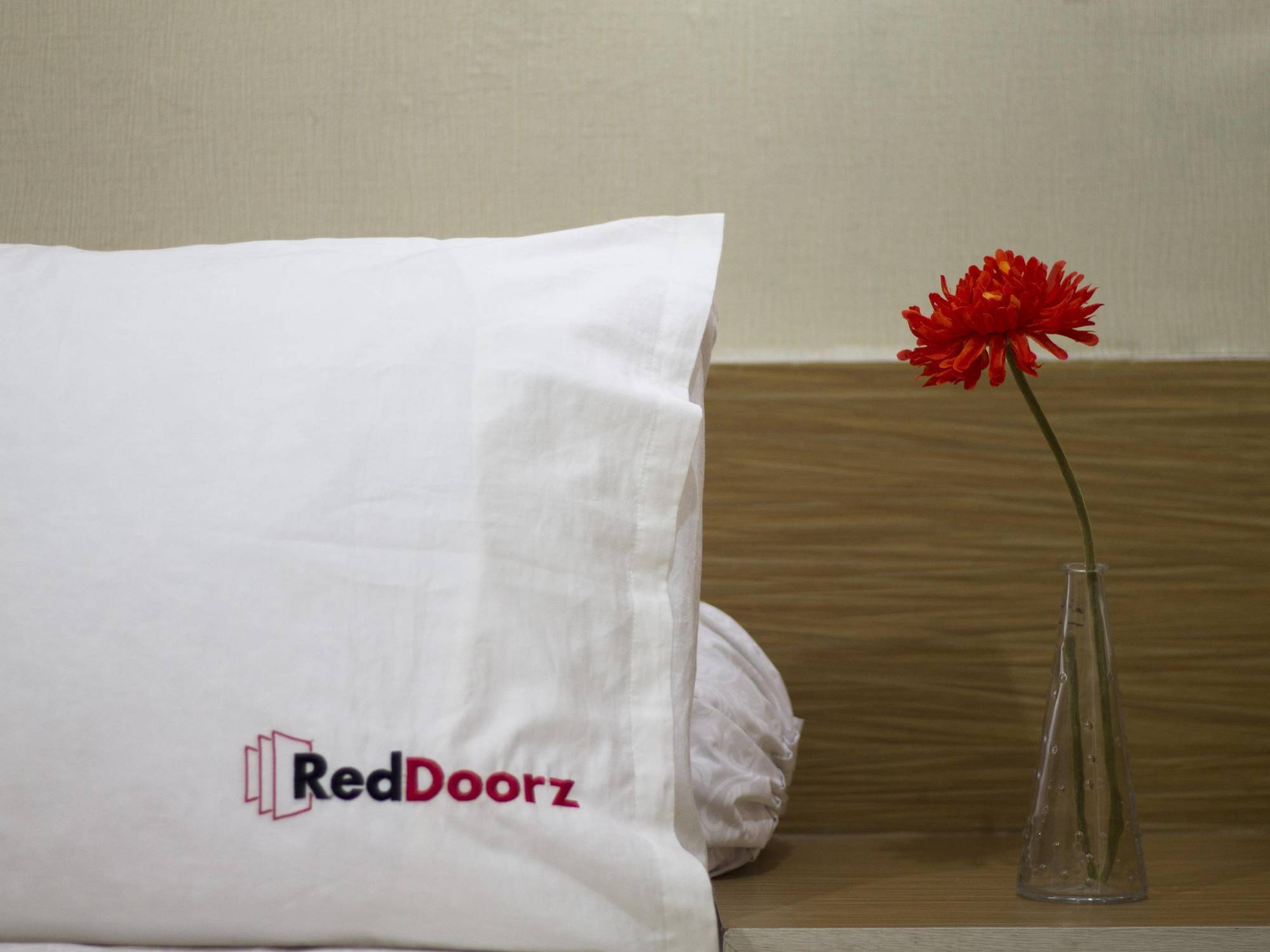 Reddoorz Plus @ Setiabudi Tengah Cakarta Dış mekan fotoğraf